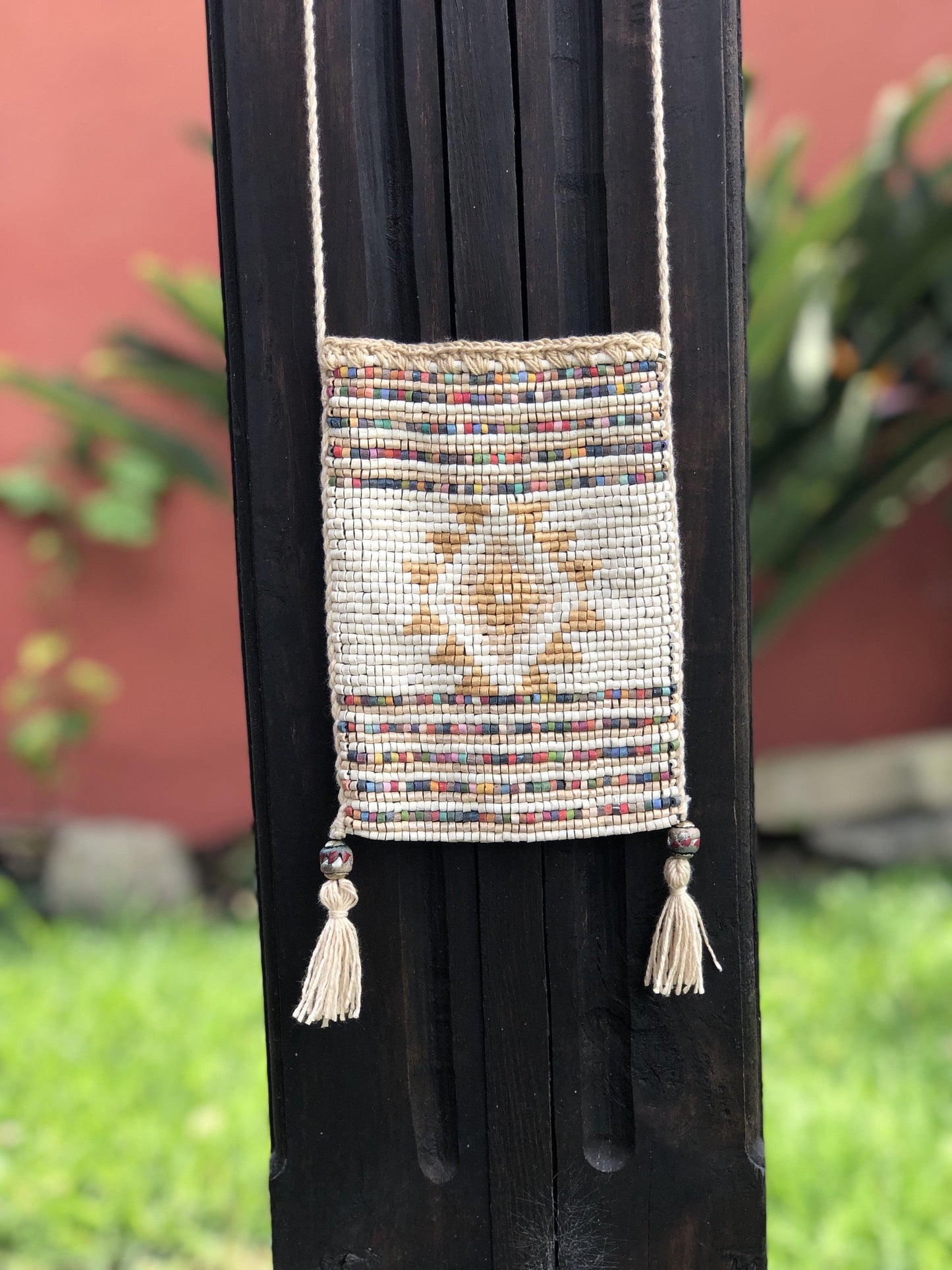 Colores Cell Phone Bags - White/Gold