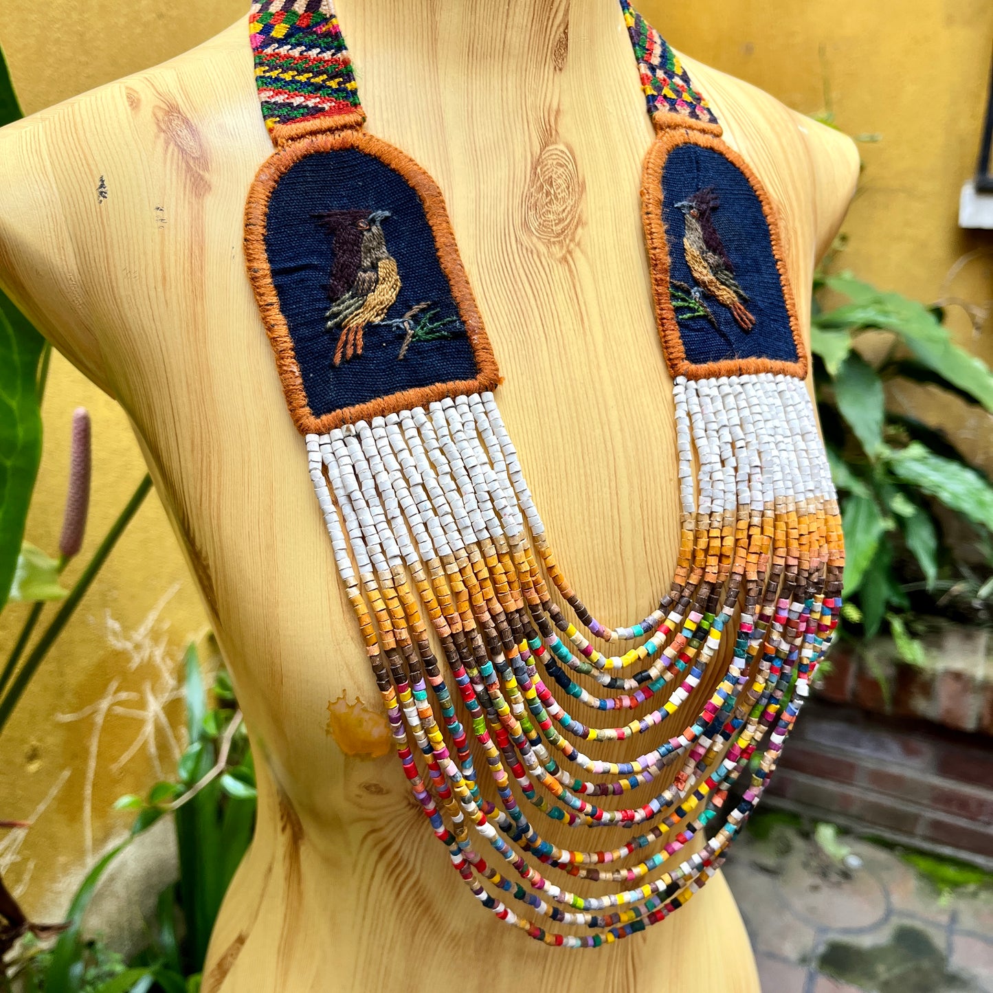 Hand-embroidered Birds Necklaces - "Santiago x Zunil"