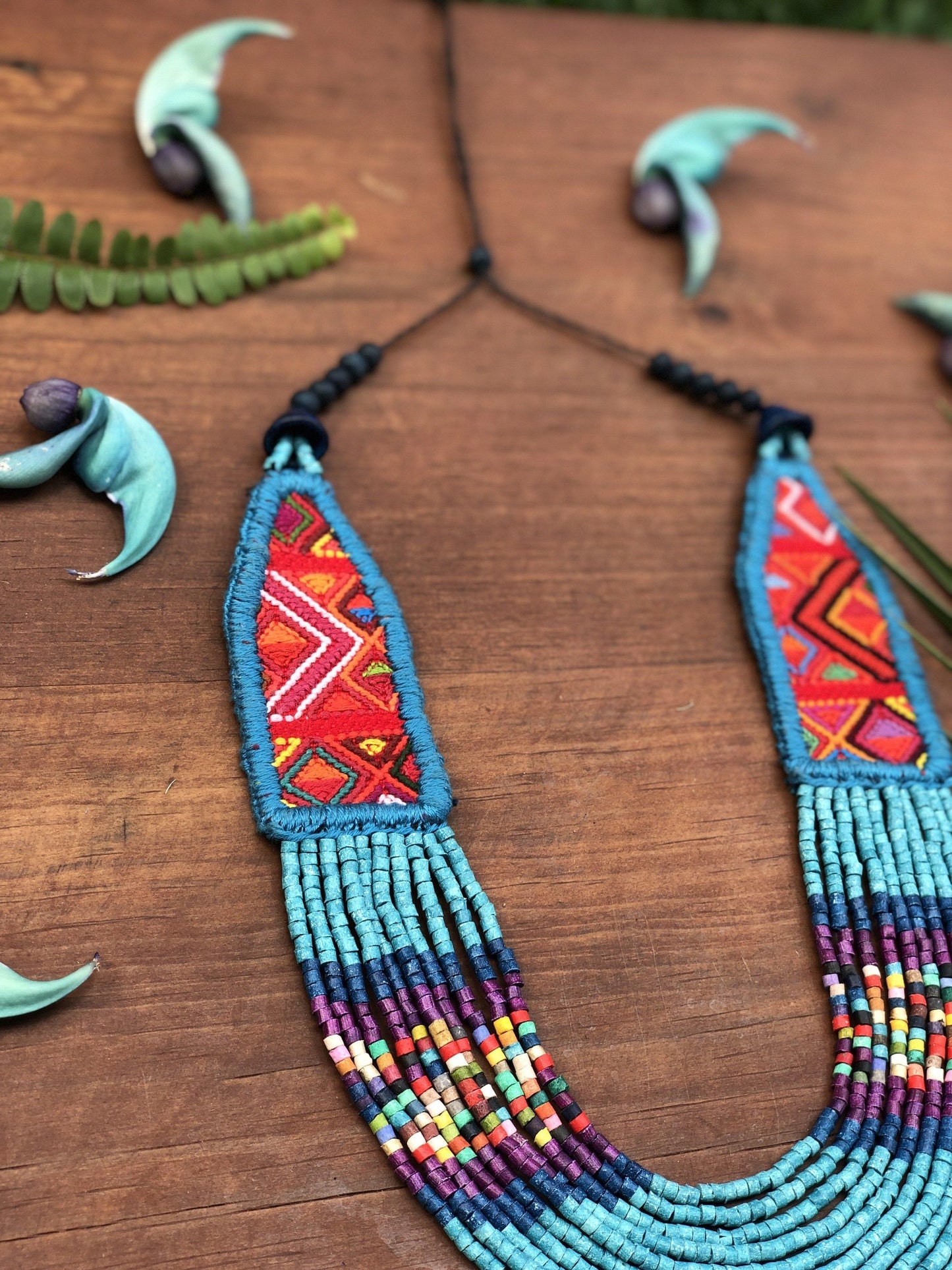 Collares Textiles Ceremoniales - "Aguacatán Azules"