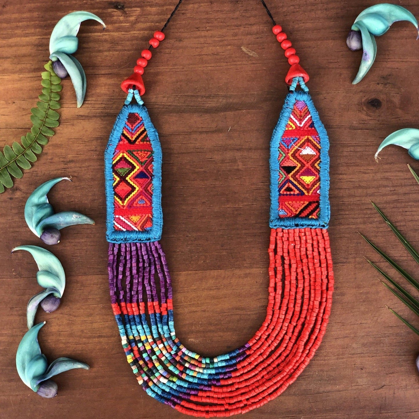 Collares Textiles Ceremoniales - "Aguacatán Rojos"