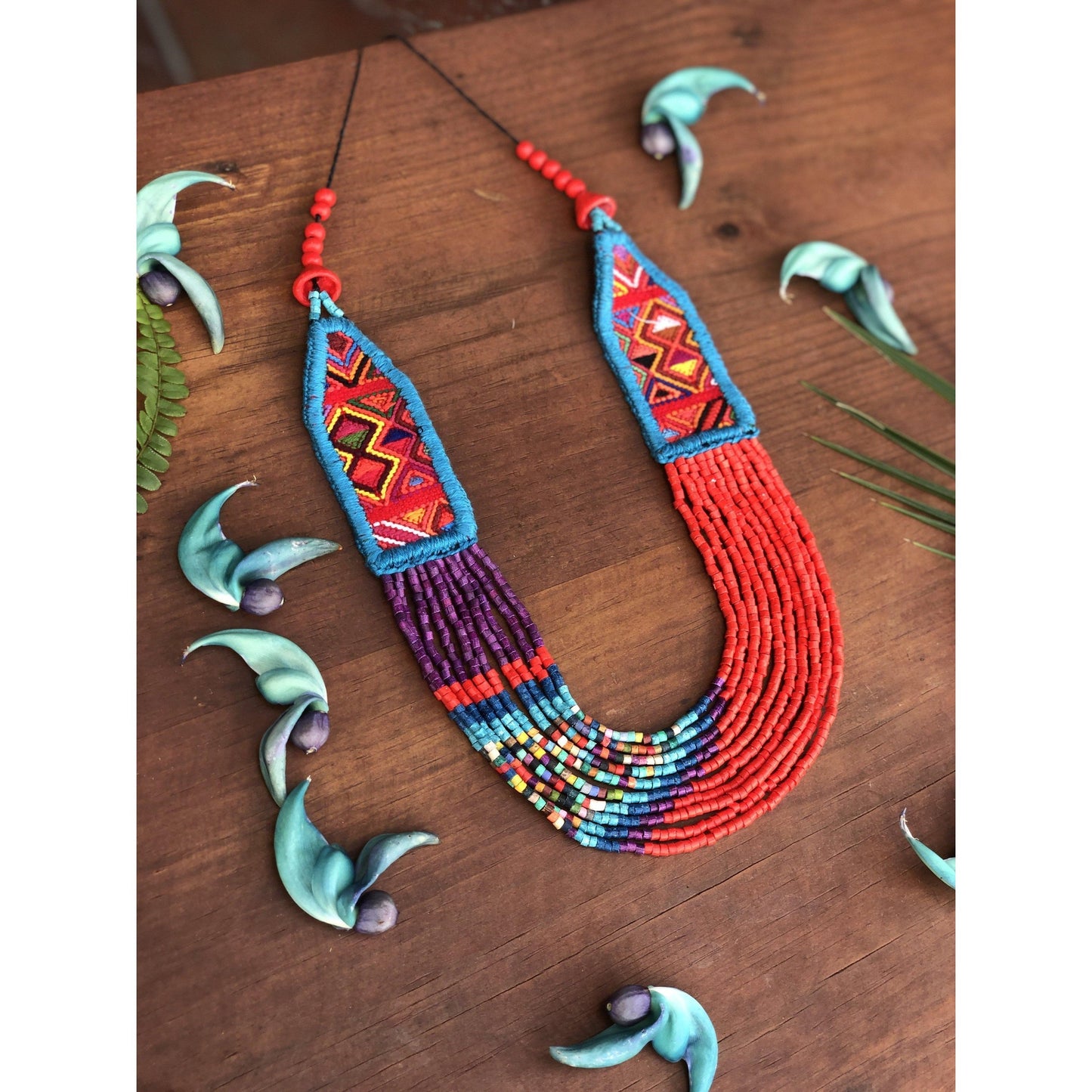 Collares Textiles Ceremoniales - "Aguacatán Rojos"