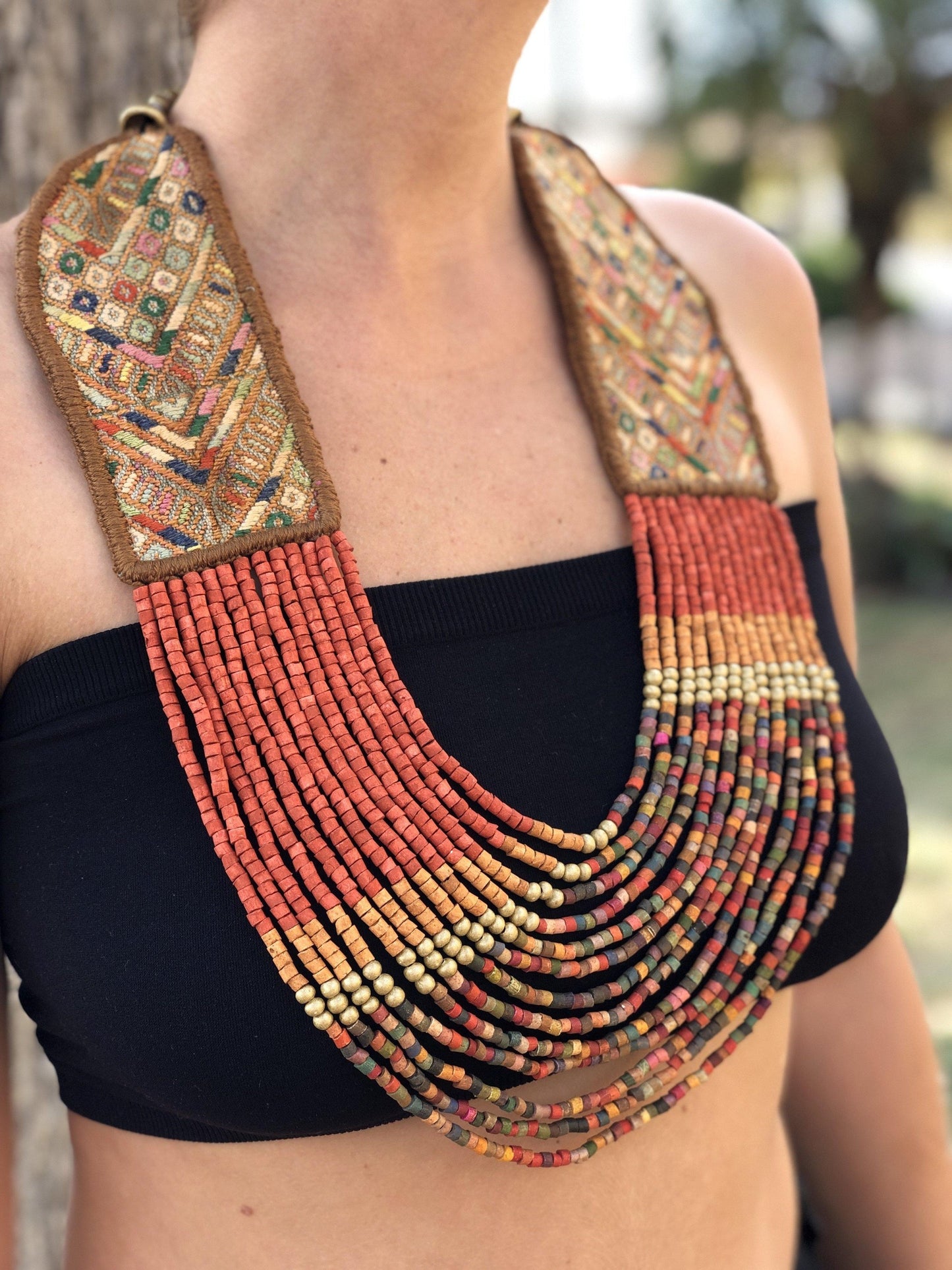 Pecheras Vintage Textiles - "Geometría Ancestral"
