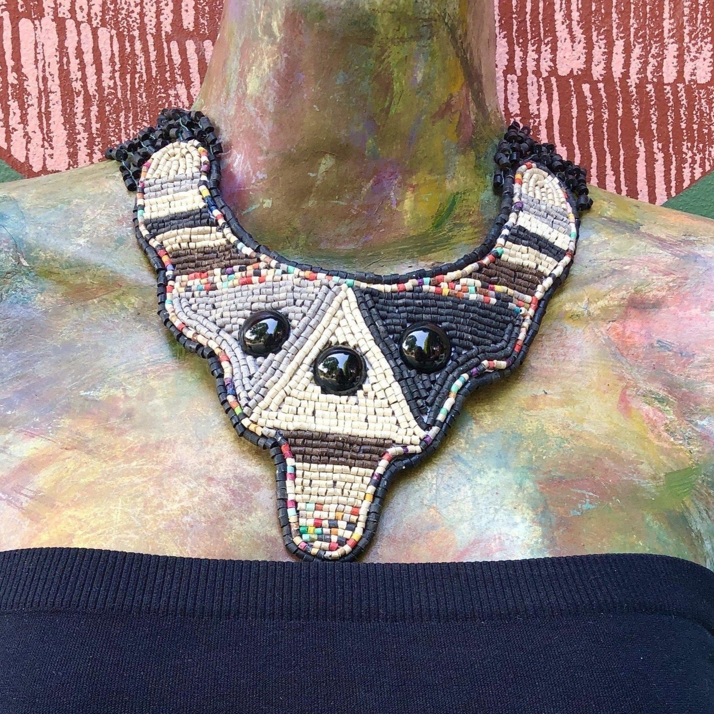 Embroidered Necklaces with Jade - "Bordado Fantástico"