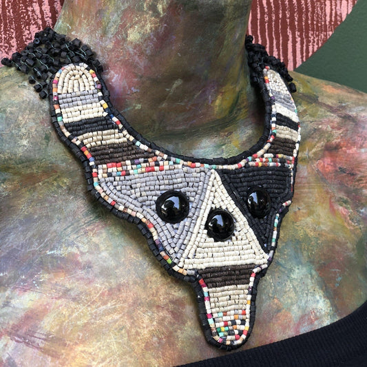 Collares Bordados con Jade - "Bordado Fantástico"
