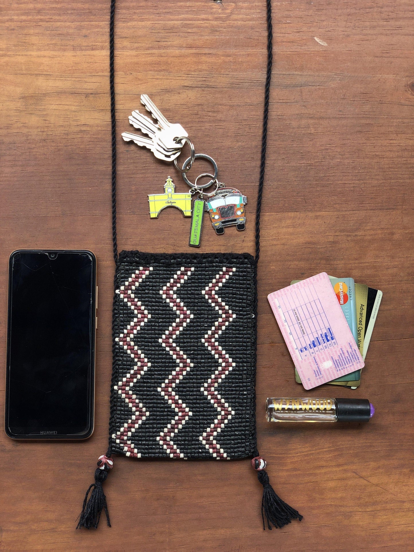 Colores Cell Phone Bags - Zig Black
