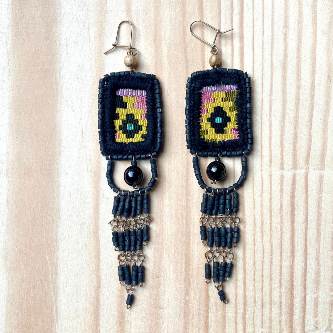 Bordados, Cuentas, Pendientes Colgantes con Jade - "Copán Jade", hecho a mano