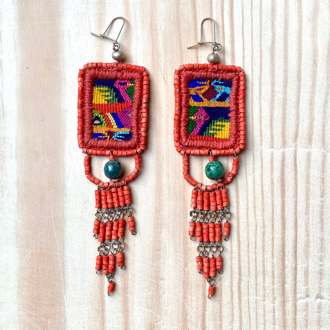 Bordados, Cuentas, Pendientes Colgantes con Jade - "Copán Jade", hecho a mano