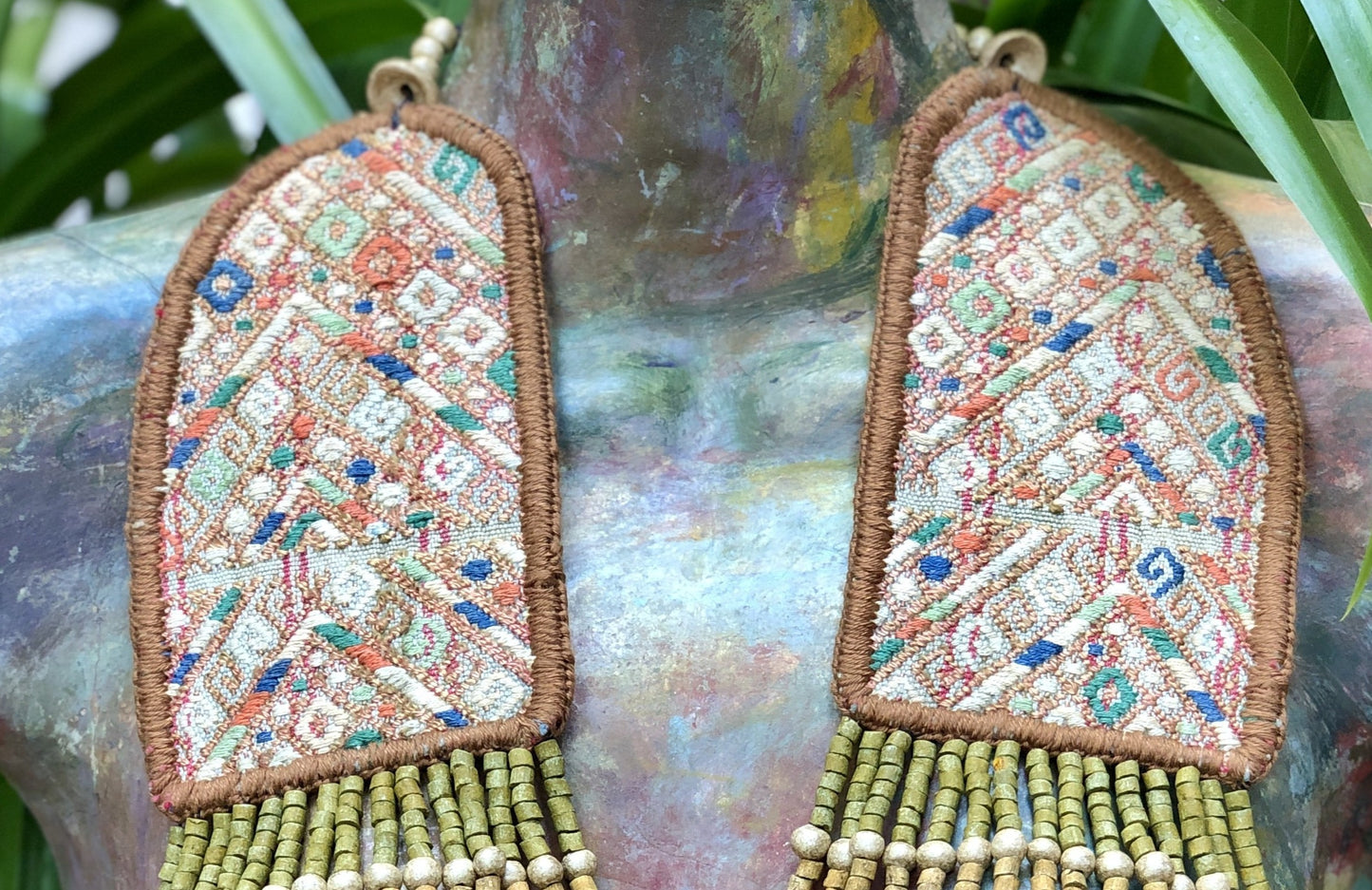 Pecheras Vintage Textiles - "Geometría Ancestral"