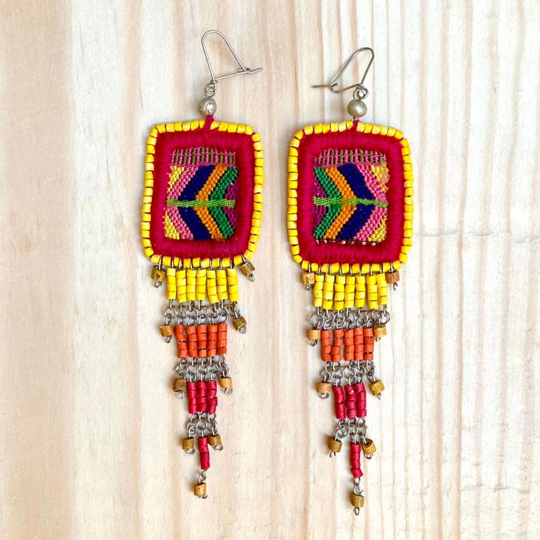 Bordados, Cuentas, Aretes Colgantes - "Copán", hecho a mano