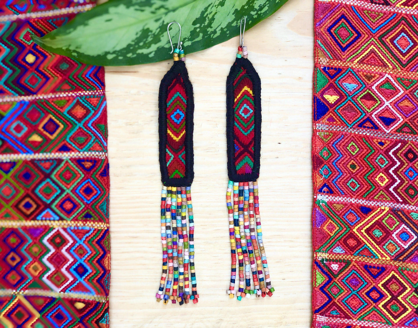 Itzá - Dark Multicolor