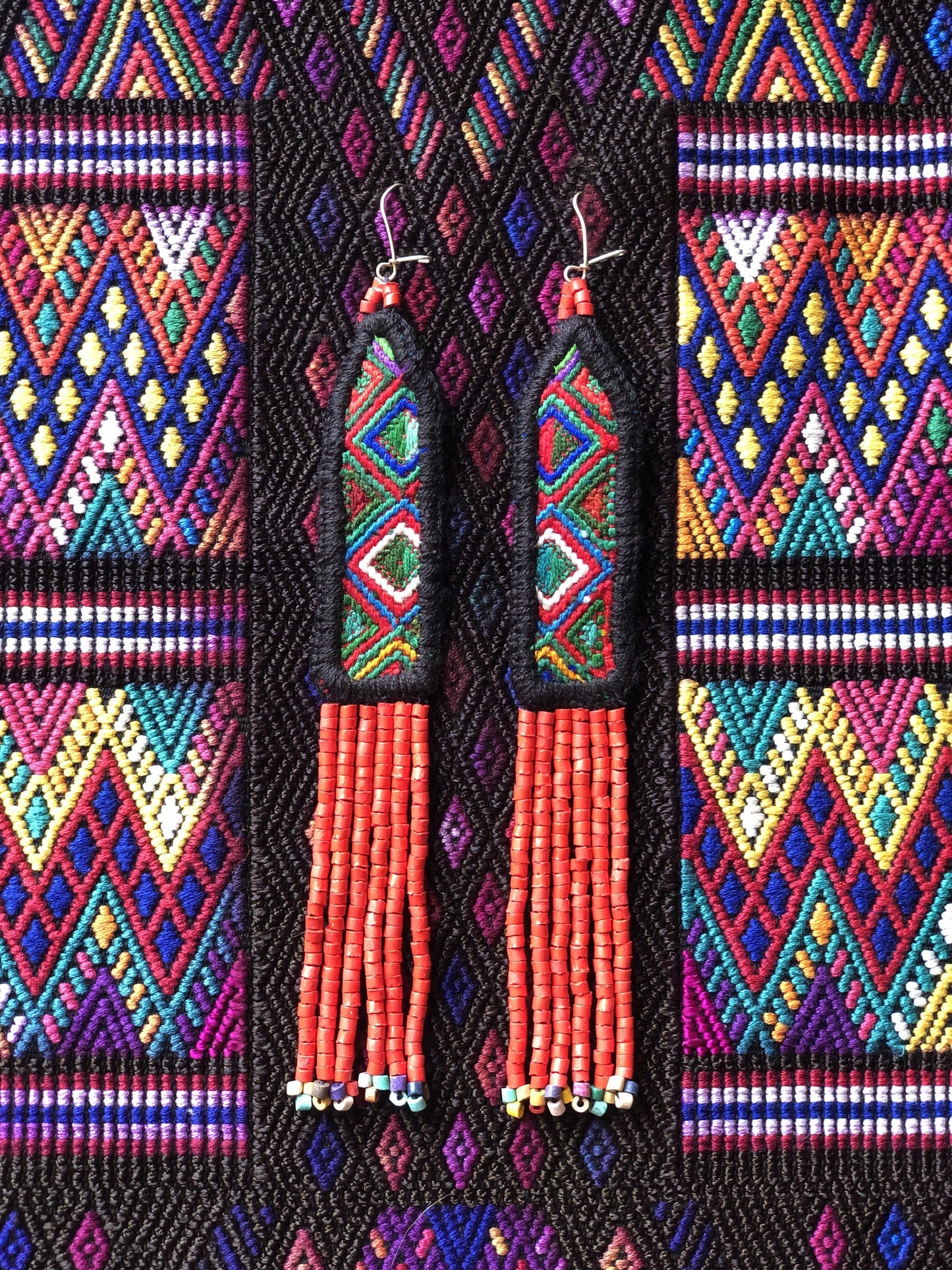 Itzá - Red/Black