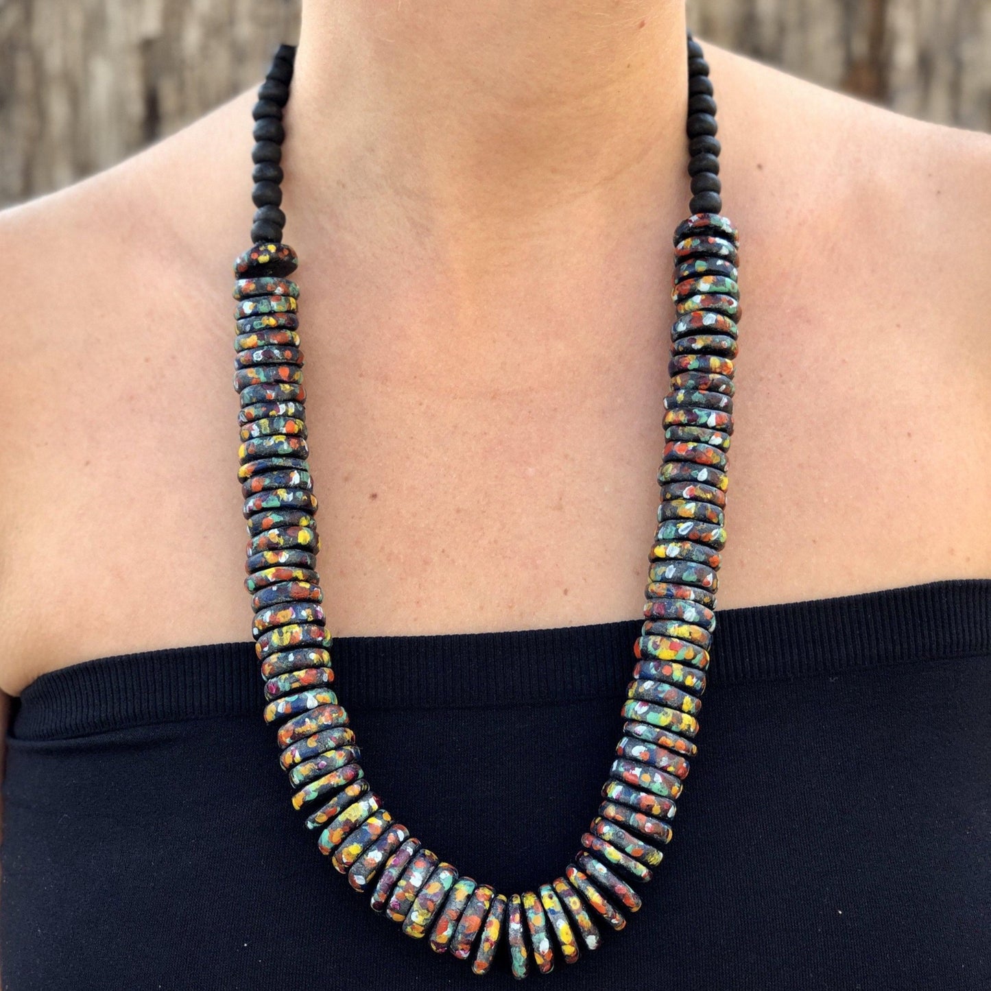 Collares de cuentas de esculturas pintadas - "Mkufu"