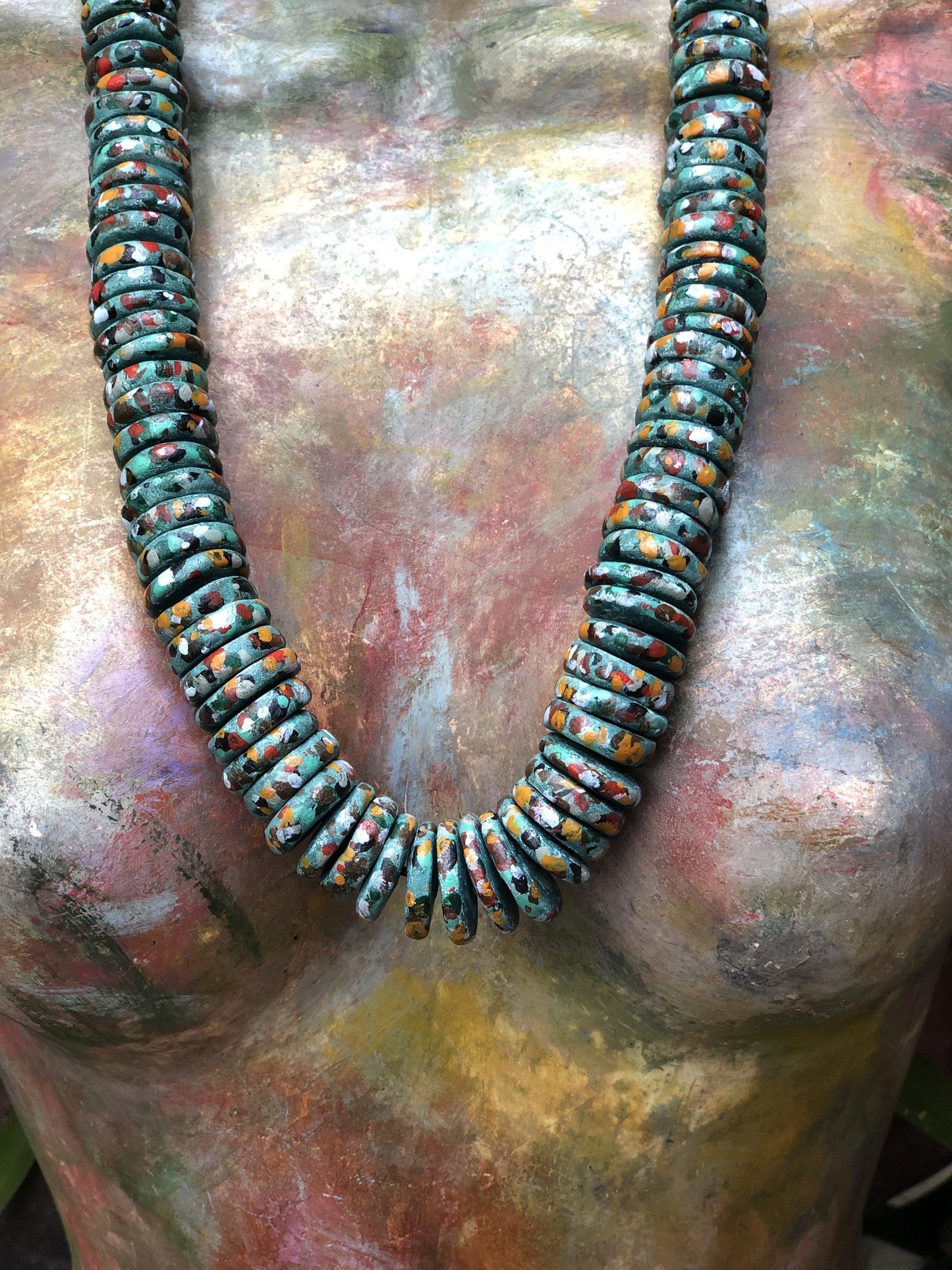 Collares de cuentas de esculturas pintadas - "Mkufu"