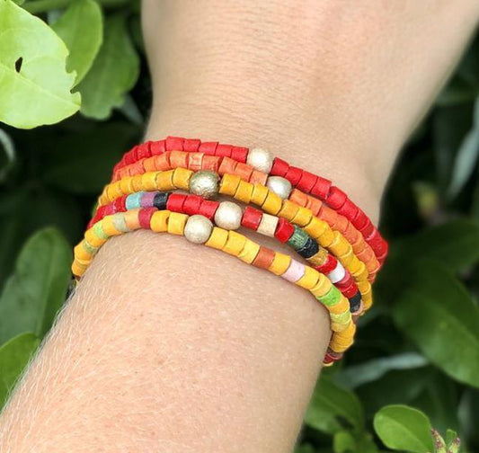 Pulseras Solidarias (Colores Cálidos, 5 uds.) 100% DONACIÓN A NUESTRAS FAMILIAS ARTESANAS