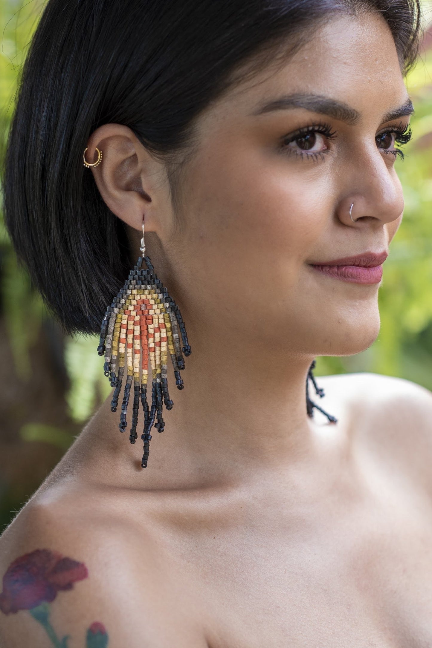 Pendientes colgantes largos con cuentas - "Tikal Fossils", hechos a mano