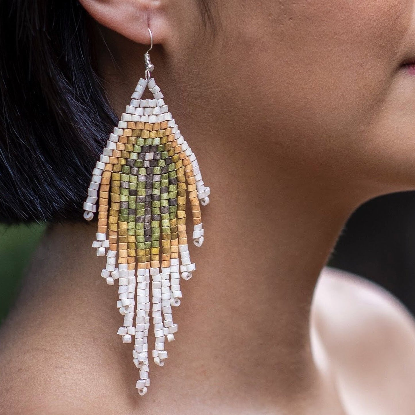 Pendientes colgantes largos con cuentas - "Tikal Fossils", hechos a mano