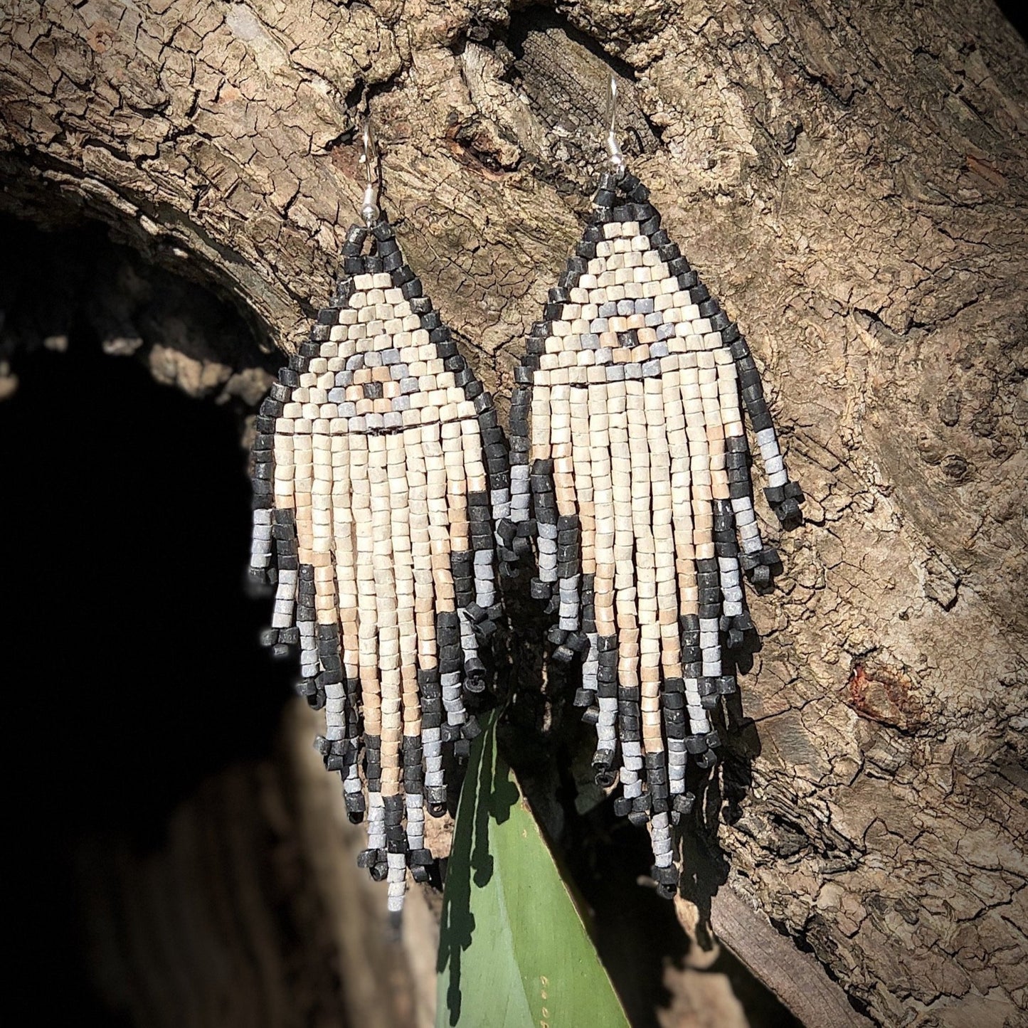 Pendientes colgantes largos con cuentas - "Tikal Spot", hechos a mano