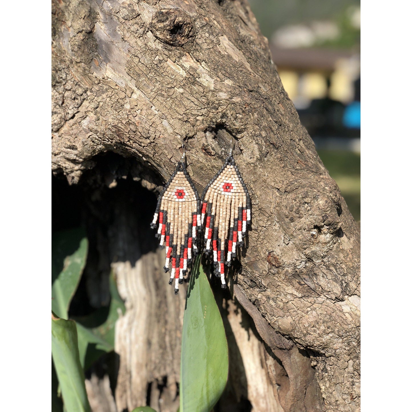 Pendientes colgantes largos con cuentas - "Tikal Spot", hechos a mano