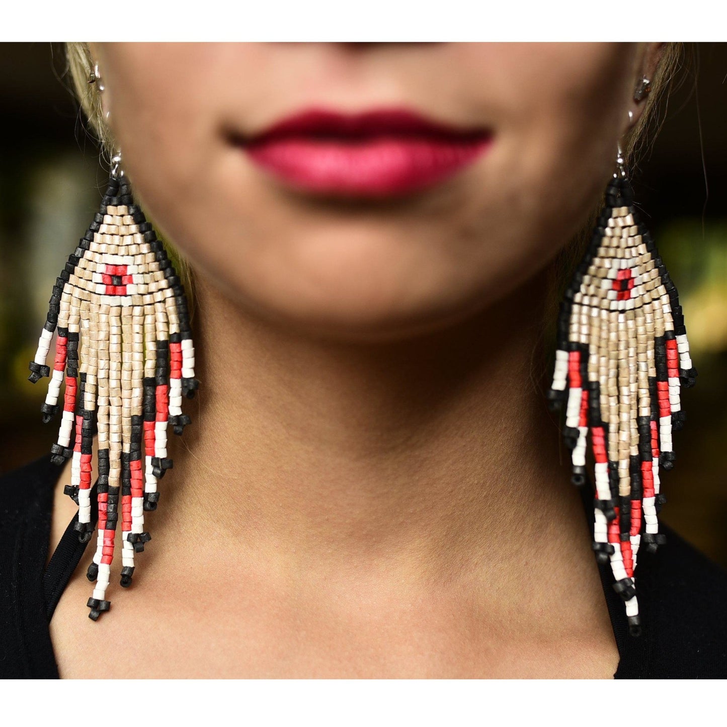 Pendientes colgantes largos con cuentas - "Tikal Spot", hechos a mano